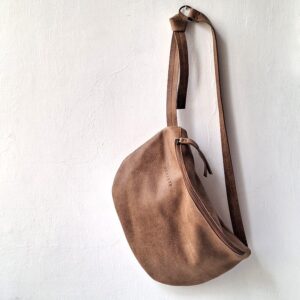 פאוץ/תיק צבע חום בהיר