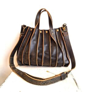 תיק פליסה  - חום משופשף